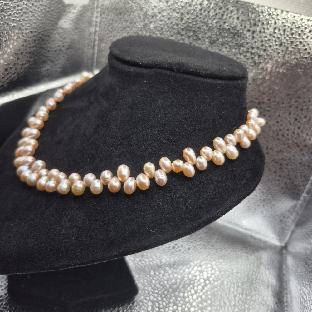 Elegant Bubble Pearl Necklace